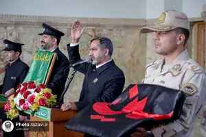 اهدا پرچم حرم مطهر امام حسین علیه السلام به آستان قدس رضوی