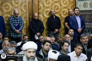 غبارروبی ضریح مطهر حضرت رضا(ع) در آستانه میلاد پیامبر اکرم(ص)