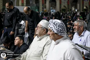 عزاداری زائران عرب زبان در حرم مطهر رضوی