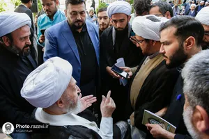 حضور آیت&zwnj;الله&zwnj;العظمی سبحانی در مدرسه دارالعلم