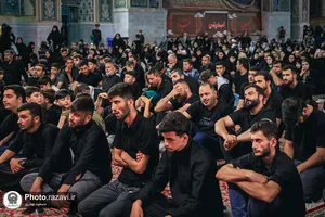 عزاداری سنتی شب یازدهم محرم در &laquo;حسینیه حرم&raquo;