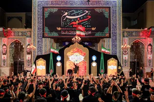 عزاداری سنتی شب اول محرم در «حسینیه حرم»