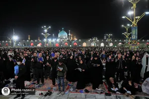 مراسم احیا شب بیست و یکم ماه مبارک رمضان در حرم مطهر رضوی-3