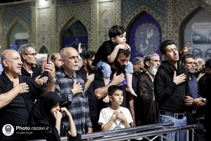 آیین شام غریبان امام حسین علیه&zwnj;السلام با حضور زائرین غیر ایرانی
