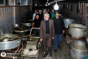 بازدید مدیر عالی حرم مطهر رضوی از موکب کفشداران در ملک&zwnj;آباد 