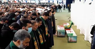 استقبال باشکوه خدام رضوی از پیکر شهید آیت‌الله خطیب؛ وداع با ‘خادم الرضا در نماز جمعه تهران