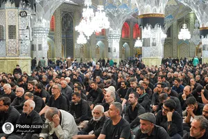 مراسم مقتل خوانی روز عاشورا در حرم مطهر رضوی