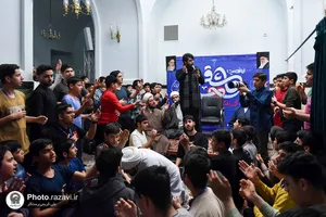 اعتکاف رمضانیه نوجوانان در حرم مطهر رضوی
