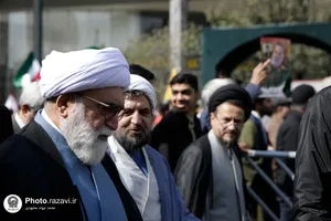 حضور تولیت آستان قدس رضوی در تشییع پیکر شهید نیل فروشان