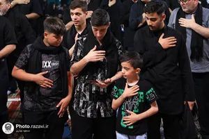 عزاداری سنتی شب چهارم محرم در &laquo;حسینیه حرم&raquo;