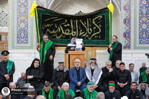 تشرف کاروان موکب&zwnj;داران عراقی به حرم مطهر رضوی