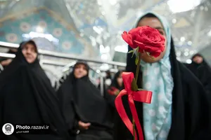 گلباران حرم مطهر رضوی در روز میلاد حضرت معصومه سلام الله علیها