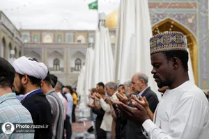 اقامه نماز عید قربان در حرم مطهر رضوی