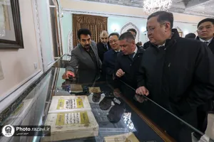 تشرف شرکت کنندگان بیست و هشتمین اجلاسیه سازمان اکو به حرم مطهر رضوی