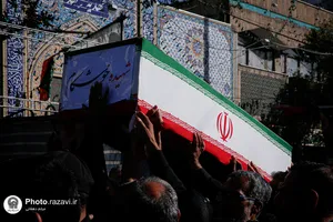 تشییع پیکر 2 شهید حادثه بلوار وکیل&zwnj;آباد مشهد در حرم مطهر رضوی