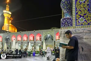 حال و هوای عزاداران حسینی در حرم مطهر رضوی