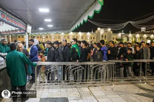 توزیع ۶ هزار ساندویچ در شام شهادت امام جعفر صادق علیه السلام