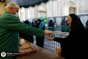 پذیرایی خادمیاران استان آذربایجان غربی از زائرین حرم مطهر رضوی