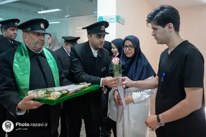 حضور خدام حرم مطهر رضوی در بیمارستان امام رضا علیه&zwnj;السلام 