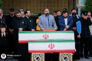 تشییع پیکر 2 شهید حادثه بلوار وکیل&zwnj;آباد مشهد در حرم مطهر رضوی