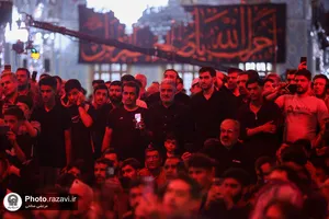 روضه&zwnj;خوانی مهدی رسولی در حرم مطهر رضوی
