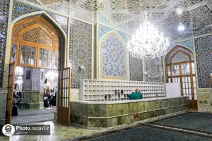 اصلاح ورودی کفشداری شماره 9 حرم مطهر رضوی به منظور تسهیل در تردد زائران
