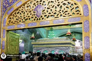 گل آرایی ضریح مطهر امام رضا (ع) به&zwnj;مناسبت اعیاد شعبانیه