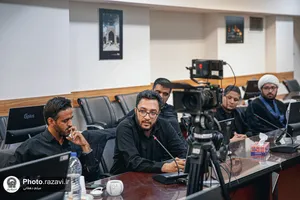 نشست صمیمی ادعیه&zwnj;خوانان و مداحان جوان حرم مطهر رضوی