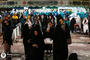 حال و هوای حرم مطهر رضوی در شب شهادت امام هادی علیه&zwnj;السلام