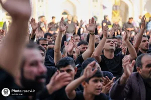 اجتماع عظیم عزاداران امام رضا علیه السلام در حرم مطهر رضوی