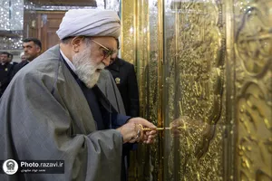 غبارروبی ضریح منور رضوی