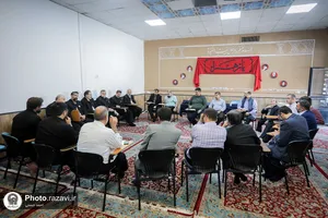 نشست میزبانان و اعضای کاروان&zwnj;های زیر سایه خورشید