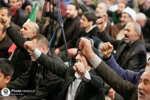 اجتماع مردمی &laquo;بیعت با نصرالله&raquo; در حرم مطهر رضوی