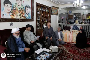 دیدار تولیت آستان قدس رضوی با خانواده شهیدان صبوری