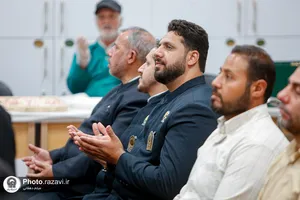 بازدید خادمیاران یگان صیانت حرم مطهر رضوی از شمیم رضوان و نمایشگاه رواق خدمت