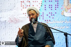 تشرف جمعی از روشن&zwnj;دلان به حرم مطهر رضوی