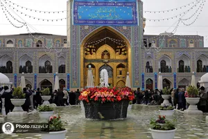 حال و هوای حرم مطهر رضوی در شب مبعث