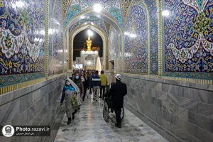 حال و هوای حرم مطهر رضوی در شب ولادت امام حسین(علیه&zwnj;السلام)