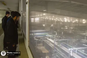 بازدید کارکنان آستان قدس رضوی از کارخانه لبنی رضوی