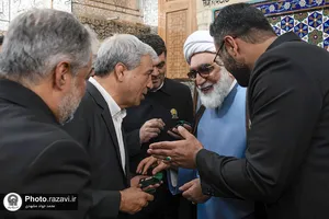 غبارروبی ضریح مطهر حضرت رضا علیه&zwnj;السلام در آستانه دهه کرامت