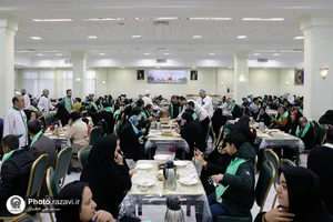 تشرف کاروان توان&zwnj;یابان زیارت اولی&zwnj; سراسر کشور به حرم مطهر رضوی