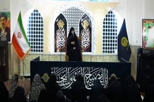 عزاداری بانوان عاشورایی هند و پاکستان در حرم مطهر رضوی