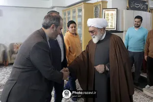 دیدار تولیت آستان قدس رضوی با خانواده&zwnj;ی شهدا