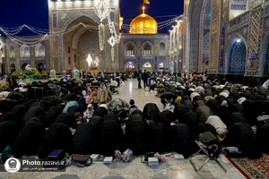 توزیع افطاری سبک در حرم مطهر رضوی-3