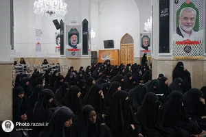 بدرقه کاروان اربعینی طلاب جامعة المصطفی در حرم مطهر رضوی
