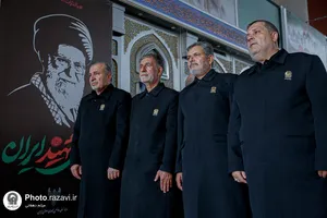 بدرقه کاروان خدام حرم مطهر رضوی در ایستگاه راه آهن شهید رئیسی مشهد
