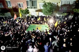 حضور خدام و پرچم گنبد حرم مطهر رضوی در محل شهادت سیدحسن نصرالله