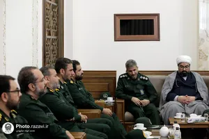 دیدار جمعی از فرماندهان سپاه امام رضا(ع) و پاسداران یگان حفاظت حرم مطهر رضوی با تولیت آستان قدس رضوی