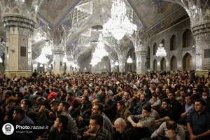 مناجات خوانی سحر&zwnj;گاهی ماه مبارک رمضان در حرم مطهر رضوی