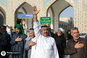 عزاداری زائران عرب زبان در حرم مطهر رضوی